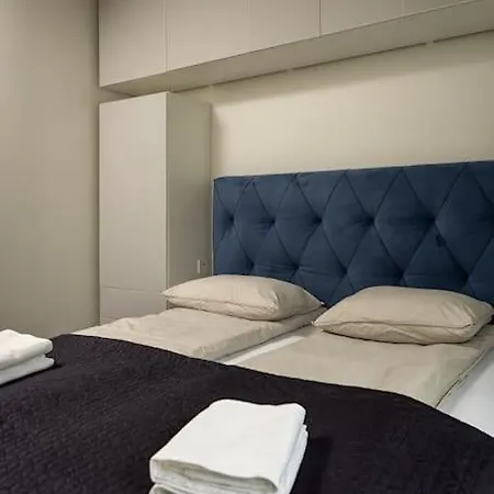 Fjord-view Apartment, 10 Min Walk To Centrum *
